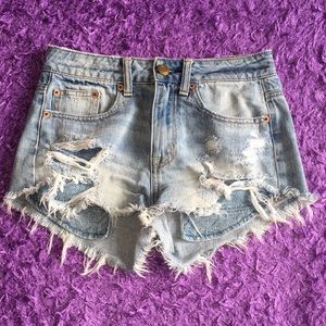 AMERICAN EAGLE HIGH RISE JEAN SHORTS